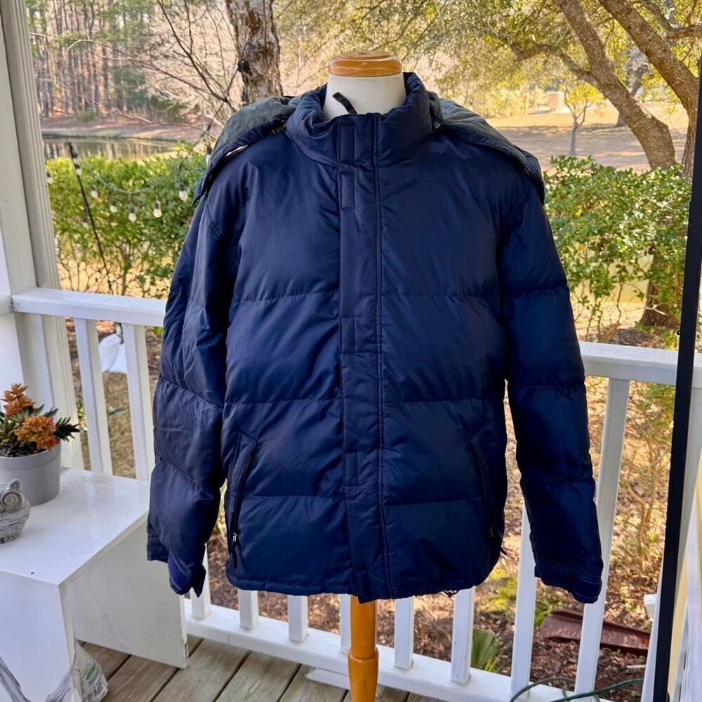 Vintage Eddie Bauer Navy Blue Down Coat. Size Large.